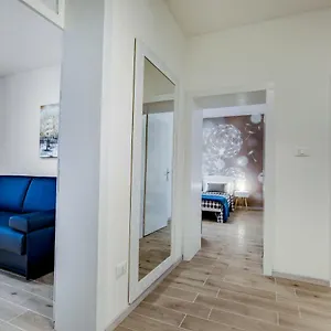 Appartement White Flowers With Canal View By Wonderful Italy, Venetië