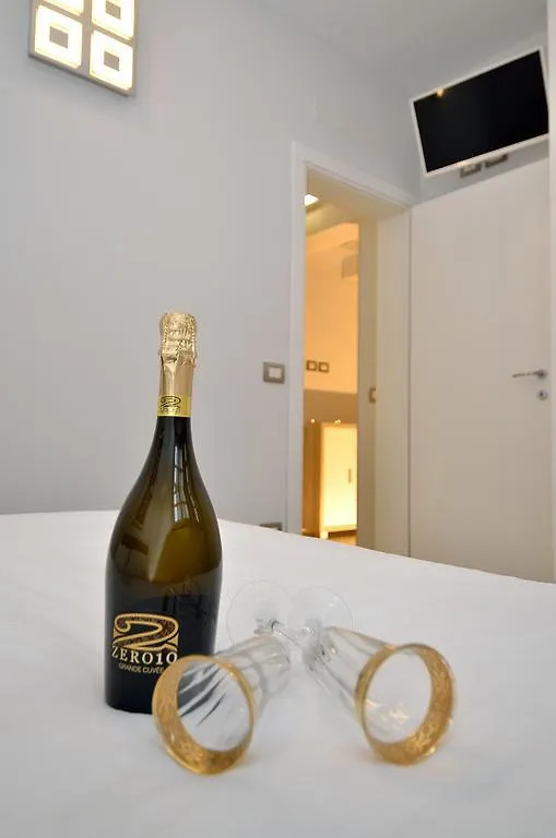 Blue Lagoon Apartment Venice 0*,  Italy